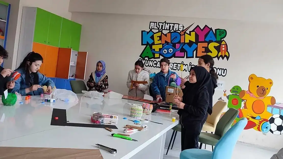 Altıntaş'ta ' Minikler İçin Tasarlıyor, Minikler İçin Üretiyoruz' projesi