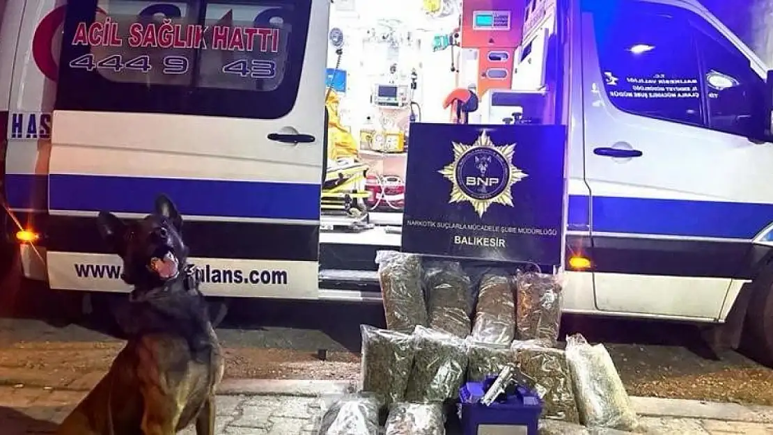 Ambulansla uyuşturucu taşıyan 3 şüpheli tutuklandı