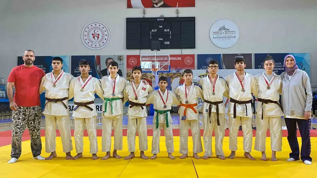 Anadolu Yıldızlar Ligi Judo Grup Müsabakalarında Manisa rüzgarı esti