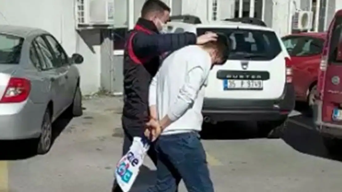 Annesini bıçaklayarak öldürdüğü iddia edilen zanlı tutuklandı