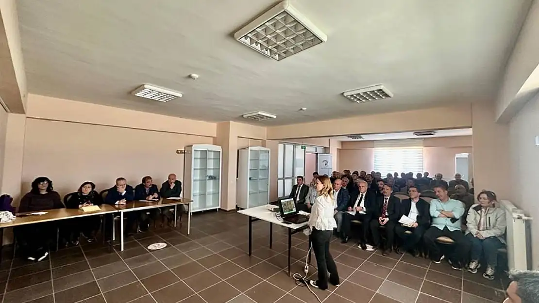 Aslanapa'da Tarıma Dayalı İhtisas Organize Sanayi Bölgesi Çed süreci toplantısı