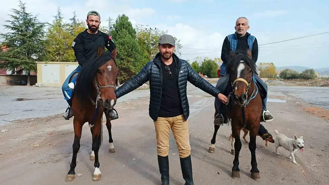 At severler Tavşanlı Kuruçay'da buluştu