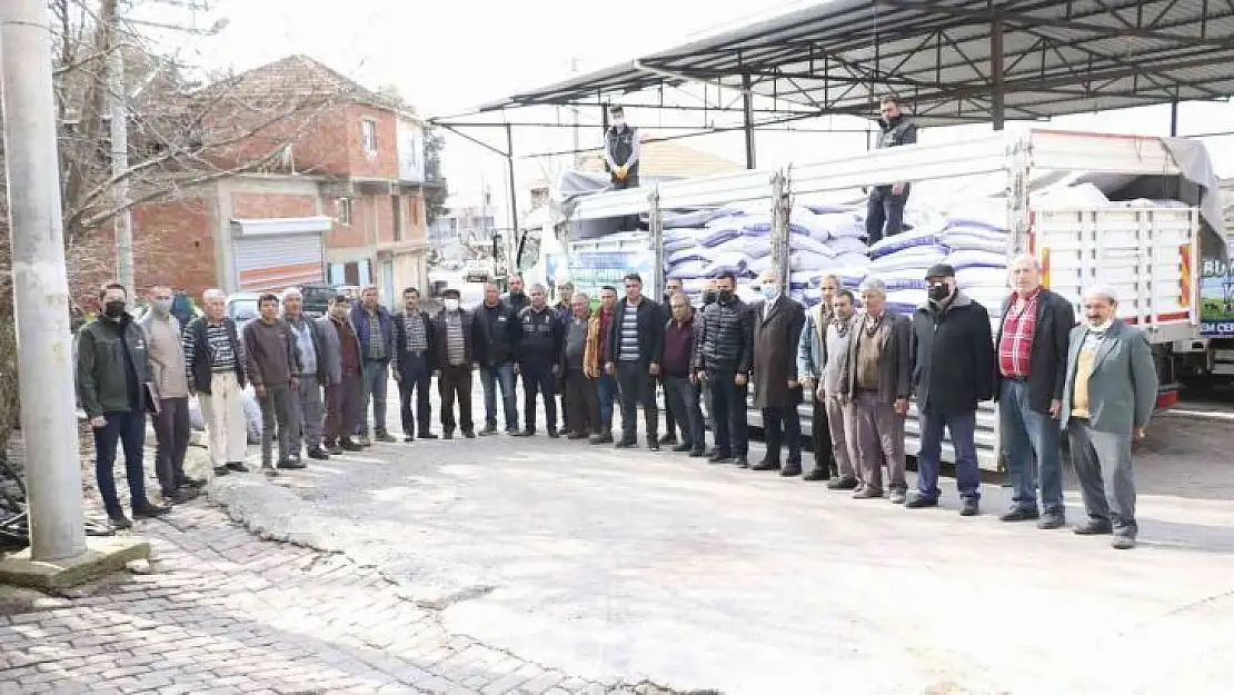 Aydın Büyükşehir Belediyesi'nden üreticiye yem desteği