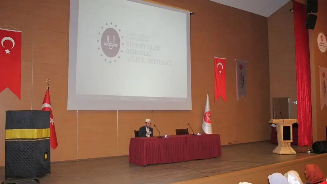 Aydın'da 'Umre Eğitim Semineri' düzenlendi