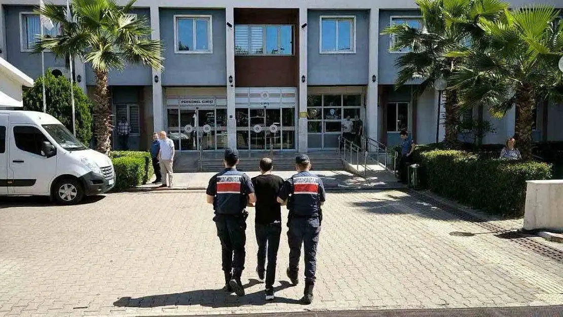 Aydın'da 14 ayrı suçtan aranan şüpheli jandarmadan kaçamadı