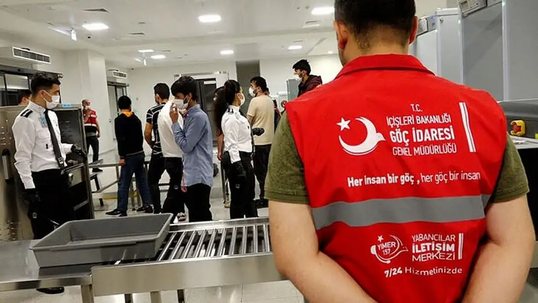 Aydın'da 932 düzensiz göçmen sınır dışı edildi