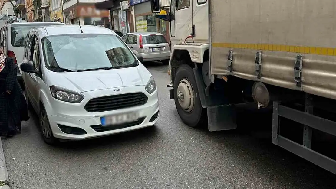 Aydın'da hatalı parklar, trafiği olumsuz etkiliyor