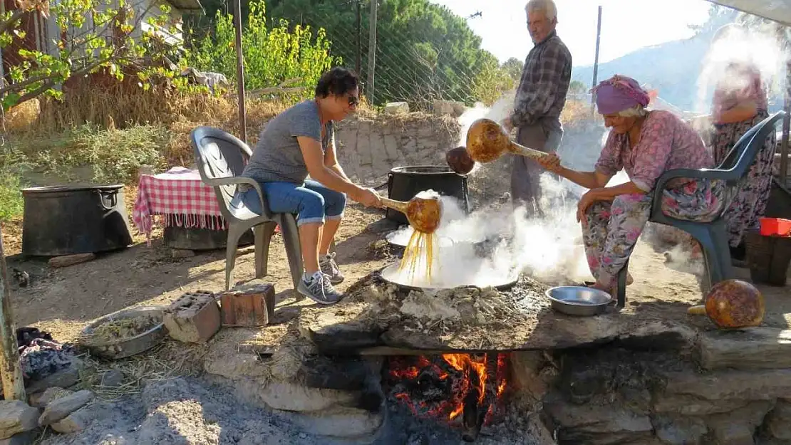 Aydın'da pekmez ocakları tütmeye başladı