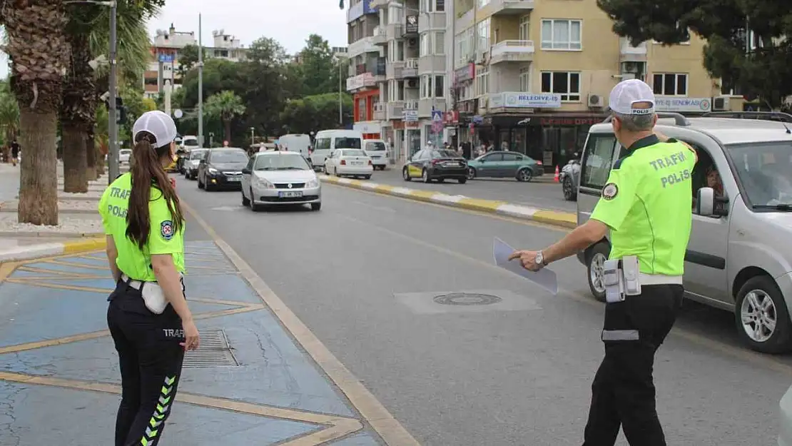 Aydın'da trafik ekiplerinden 'KPSS' seferberliği