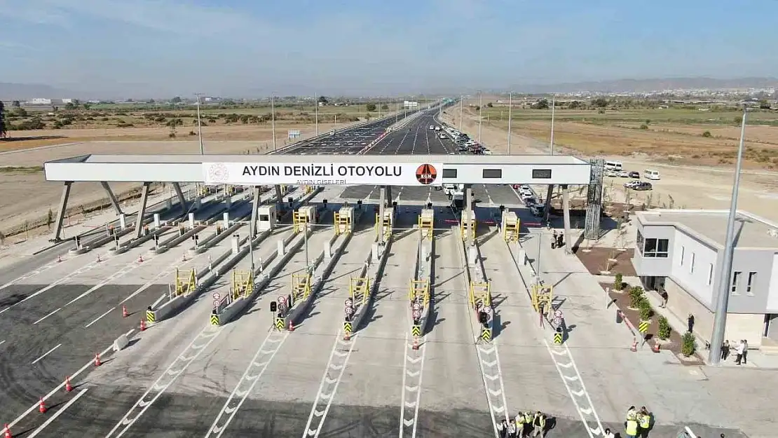 Aydın-Denizli Otoyolu'ndan 3 günde 22 bin araç geçti