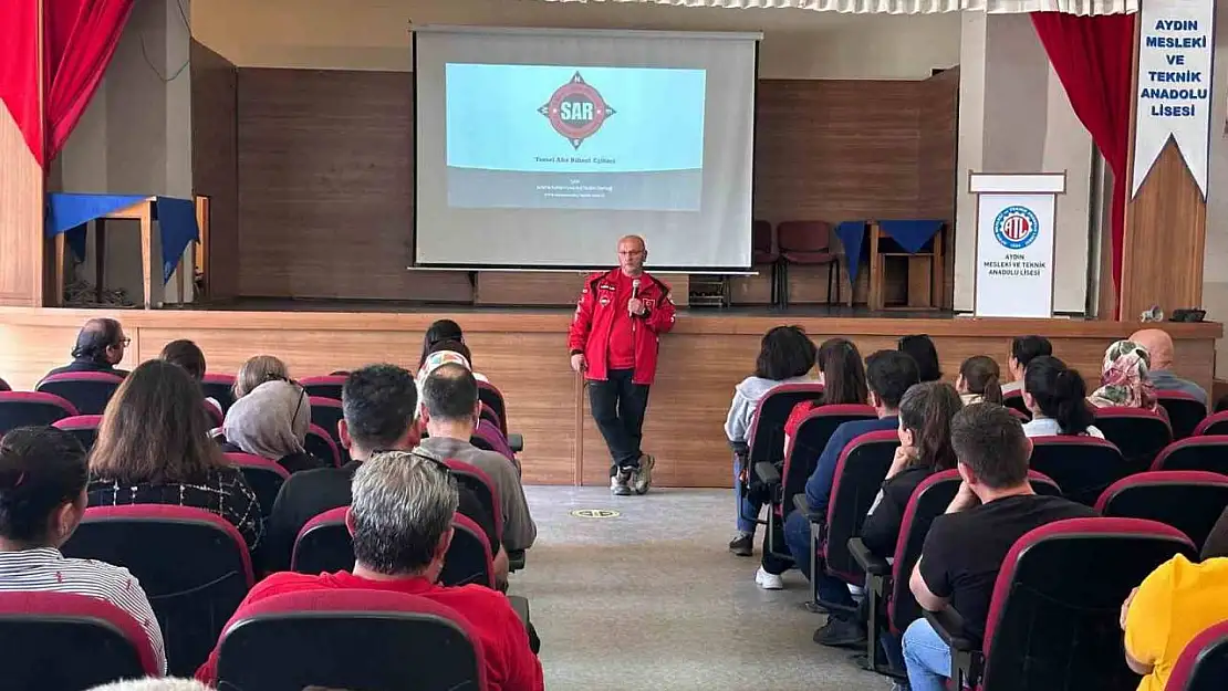 Aydın Mesleki ve Teknik Anadolu Lisesi'nde velilere Afet Bilinci Konferansı