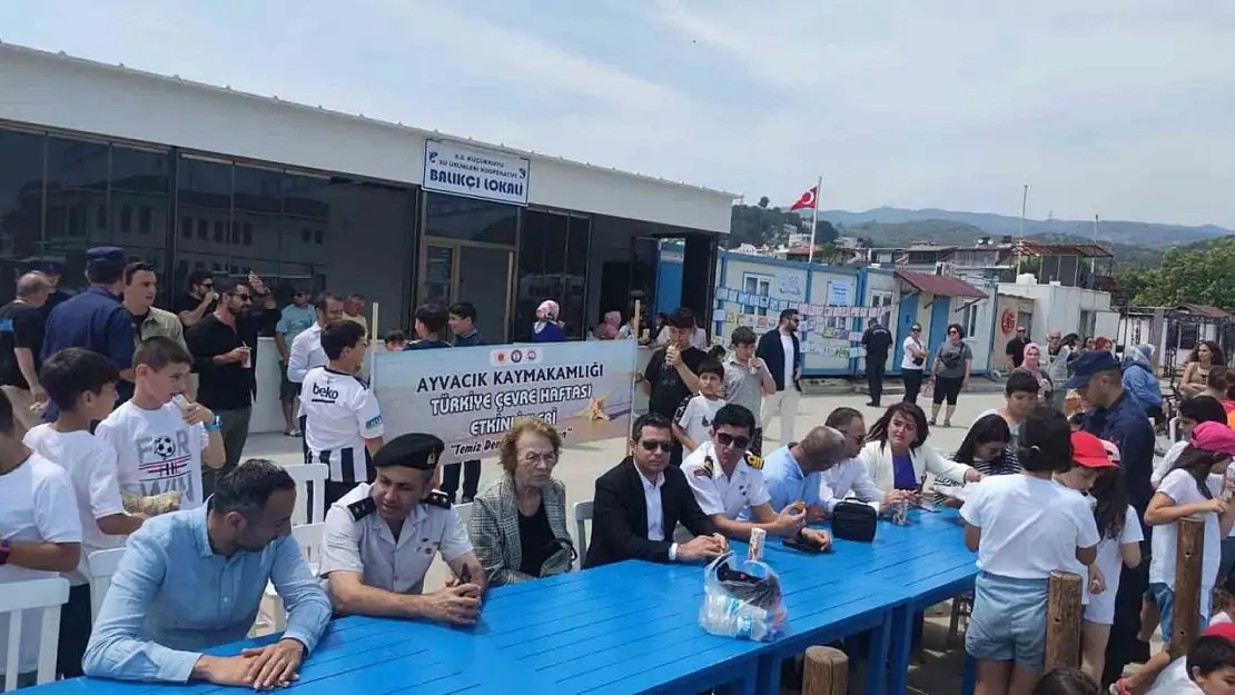 Ayvacık'ta deniz dibi temizliği