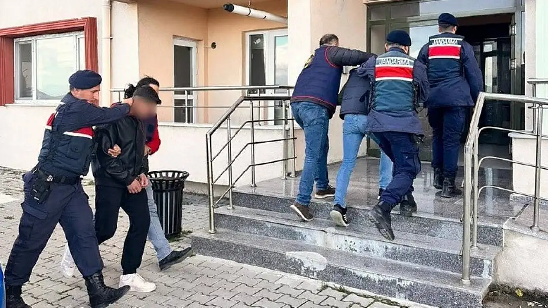 Ayvacık'ta işyerine pompalı tüfekle saldırıya 3 gözaltı