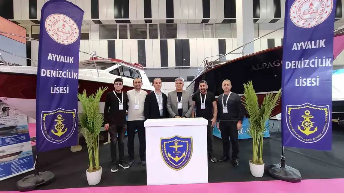 Ayvalık Denizcilik Lisesi ürettiği 3 tekneyle fuara katıldı