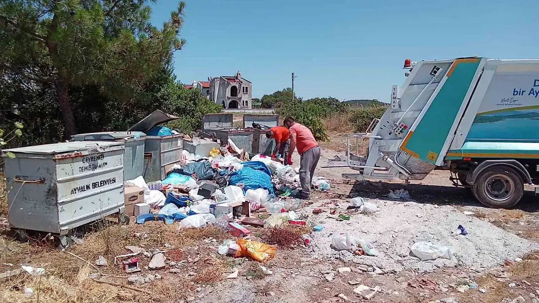 Ayvalık'ta belediye ekipleri 4 günde 3 660 ton çöp topladı