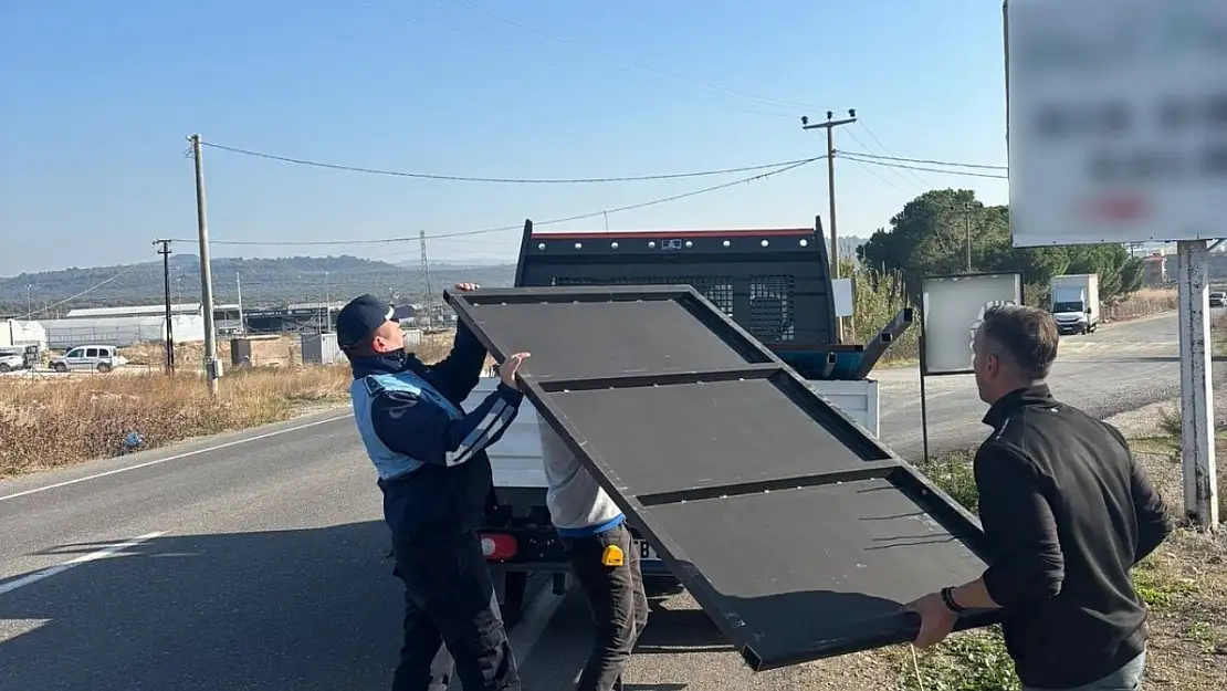 Ayvalık'ta görsel kirlilikle savaş başlatıldı