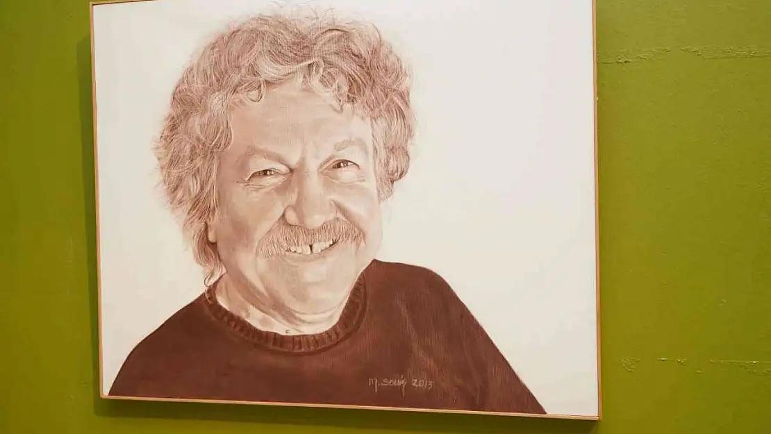 Ayvalık'ta merhum ressam Arif Buz unutulmadı
