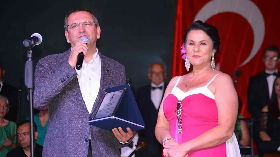 Ayvalık'ta Mesut Duran Müzik Derneği'nden bir unutulmaz konser daha