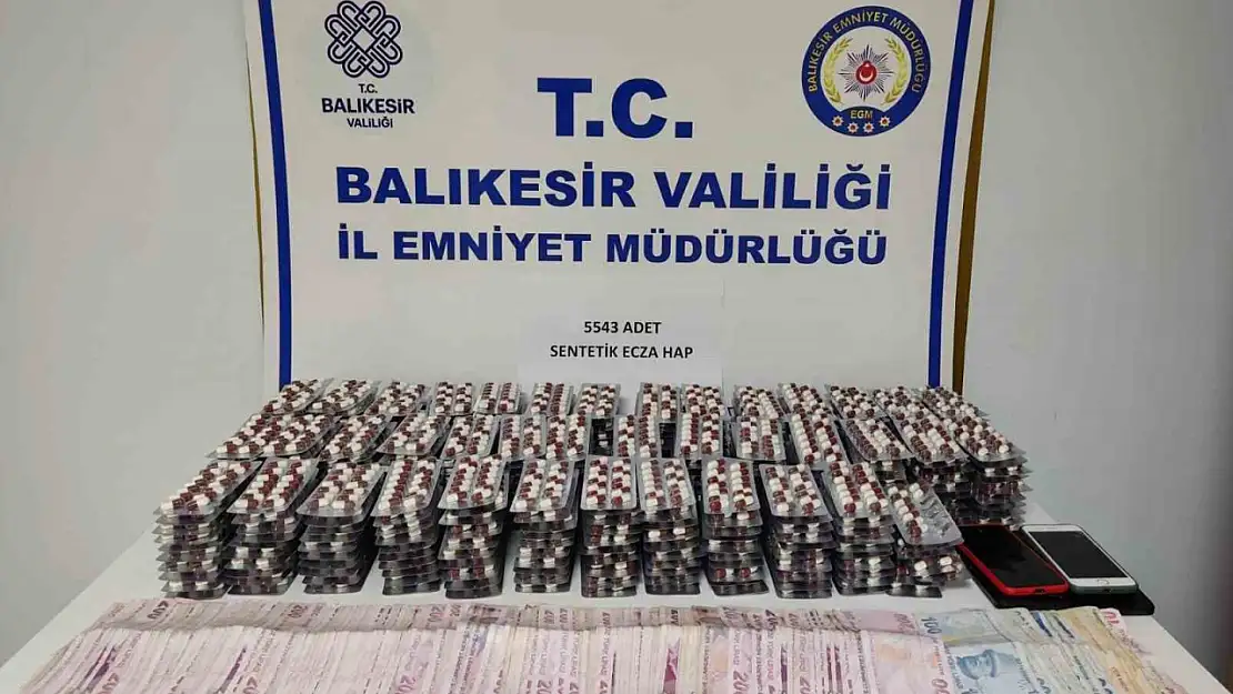 Ayvalık'ta zehir tacirlerine darbe: 4 kişi tutuklandı