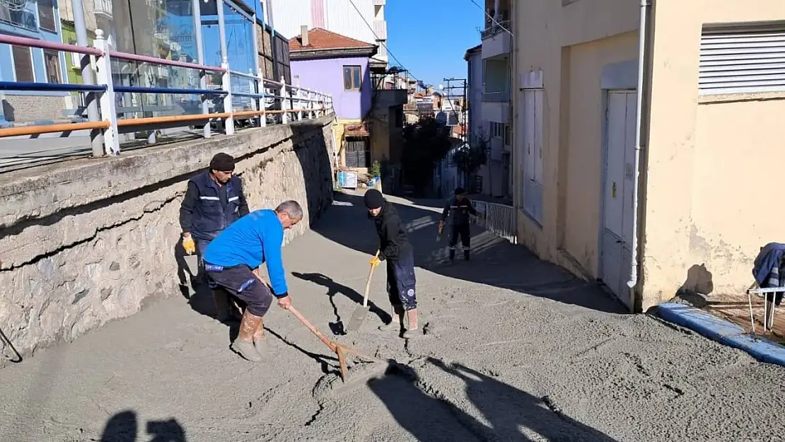 Babadağ Belediyesi Gazi Mahallesinde betonlama çalışmaları tamamlandı