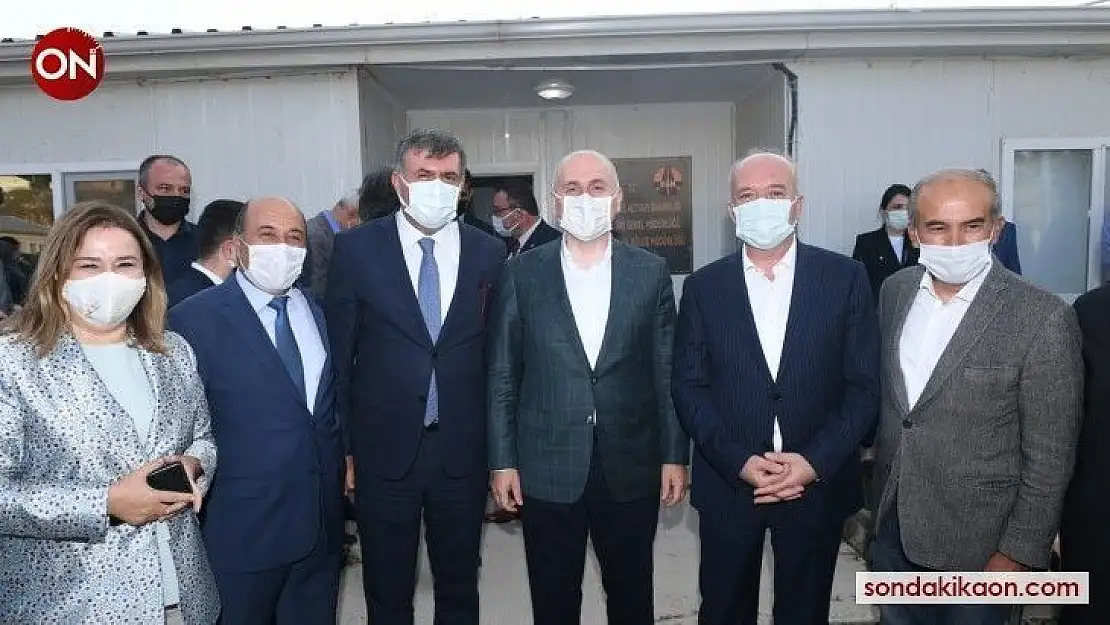 Bakan Karaismailoğlu: 'Dursunbey- Balıkesir yolu en kısa zamanda tamamlanacak'