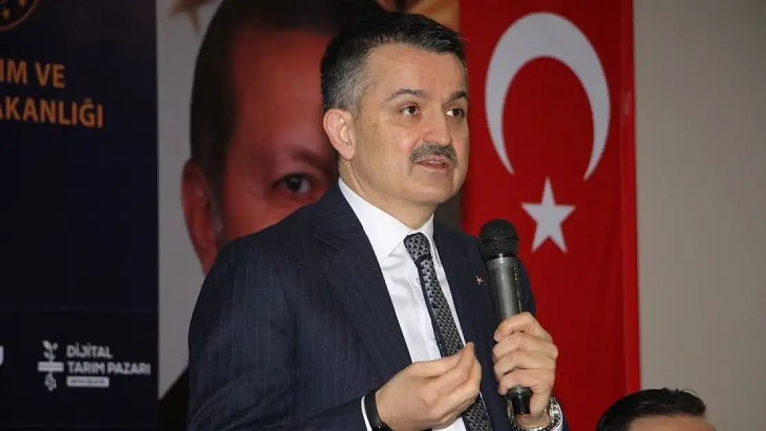 Bakan Pakdemirli 'Aşı' müjdesini Manisa'dan verdi