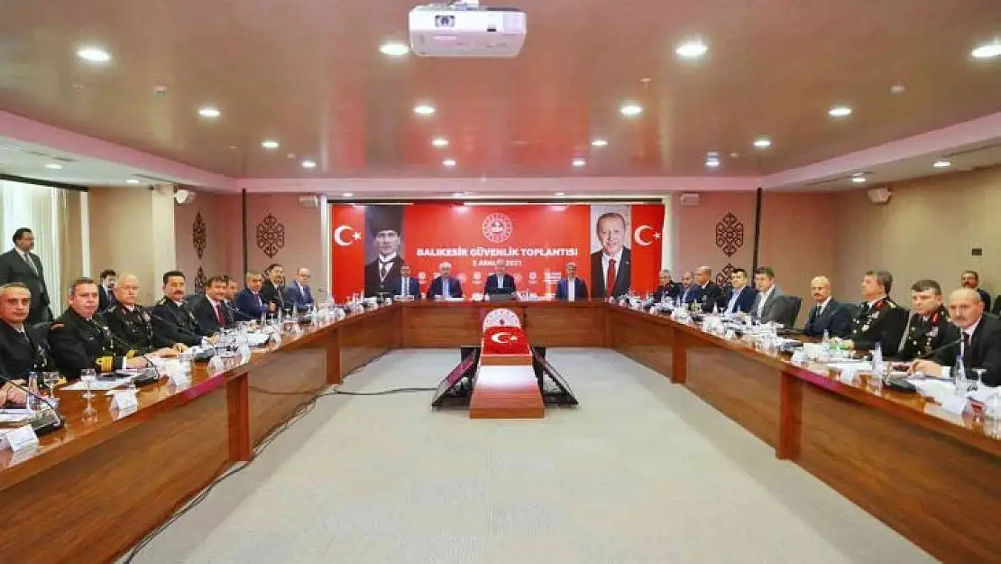 Bakan Soylu Balıkesir'de incelemelerde bulundu