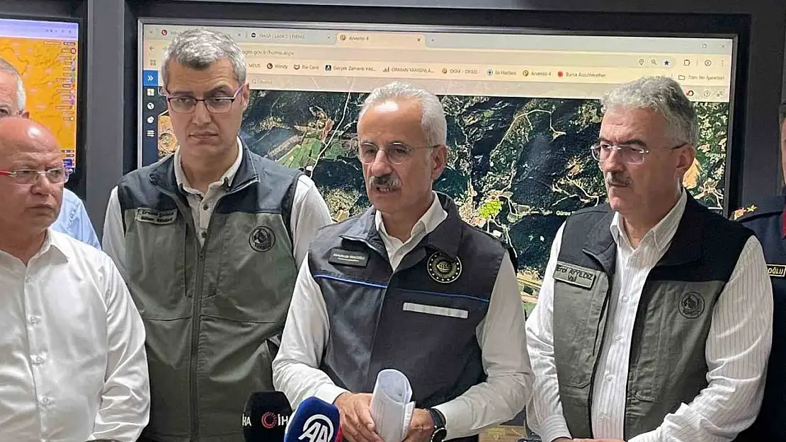 Bakan Uraloğlu: '2 mahallemiz boşaltıldı. Yangından dolayı yaralanan hiç kimse yok'