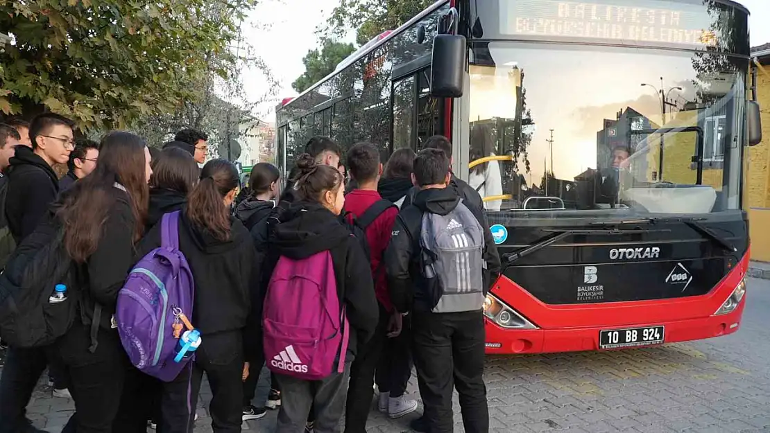 Balıkesir Büyükşehir'in ulaşım desteği aileleri sevindirdi