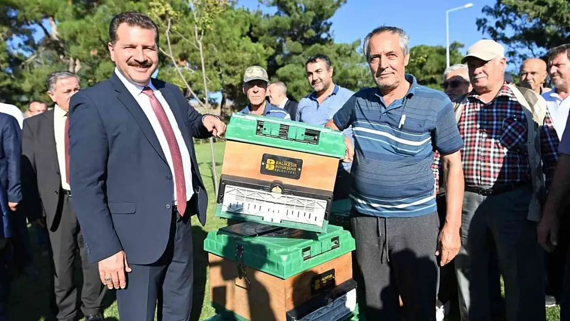 Balıkesir Büyükşehirden üreticiye 3 bin kovan desteği