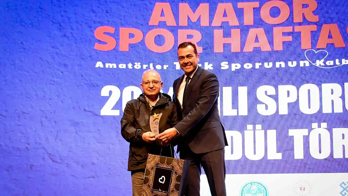 Balıkesir'de 'En Başarılı Spor Muhabiri' ödülü İHA'ya