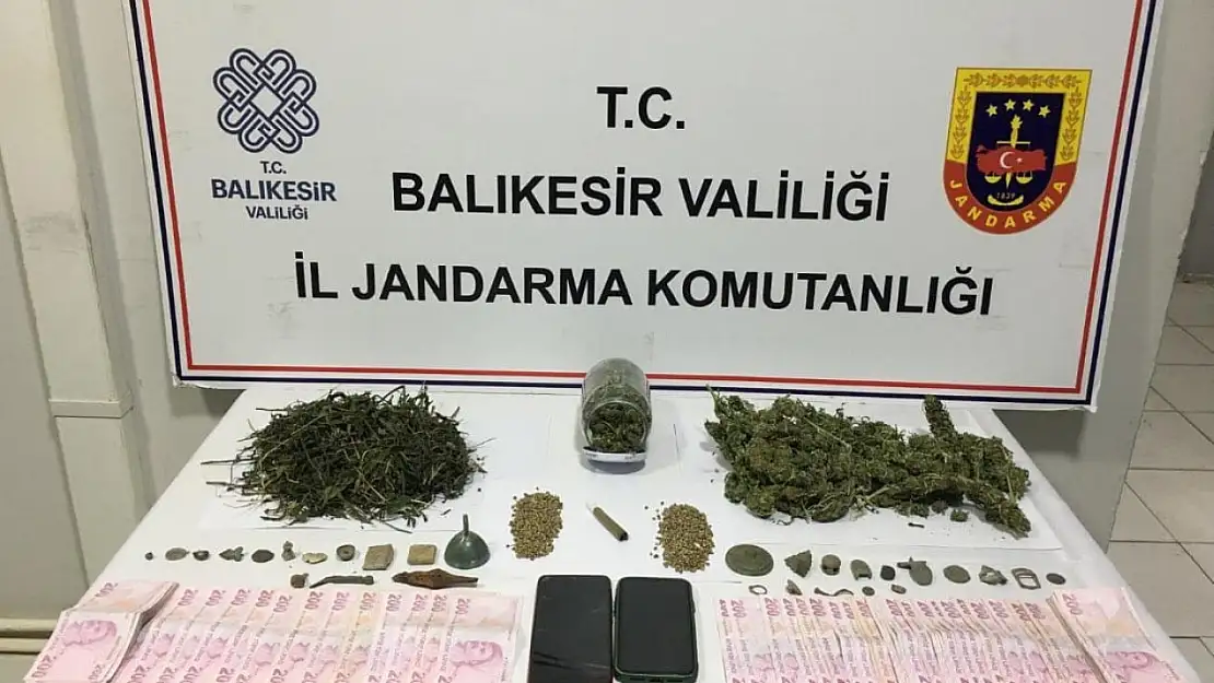 Balıkesir'de 12 ilçede kaçakçılık operasyonu