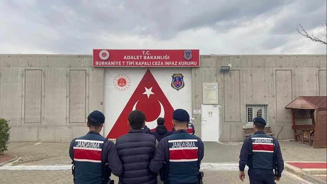 Balıkesir'de 6 günde 45 düzensiz göçmen yakalandı, 2 organizatör tutuklandı