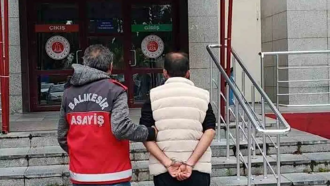 Balıkesir'de altın hırsızı polisten kaçamadı