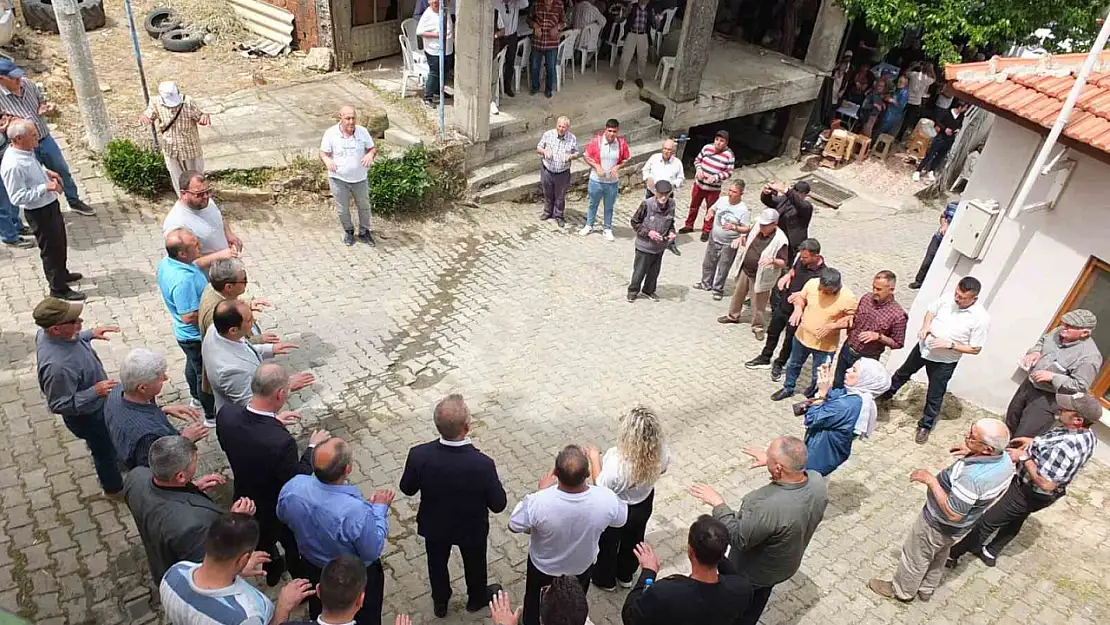 Balıkesir'de çiftçiler yağmur duasına çıktı