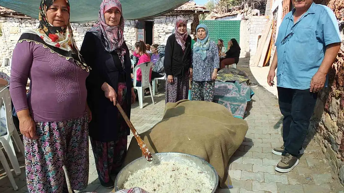 Balıkesir'de çifti hayrı yüzlerce vatandaşı buluşturdu