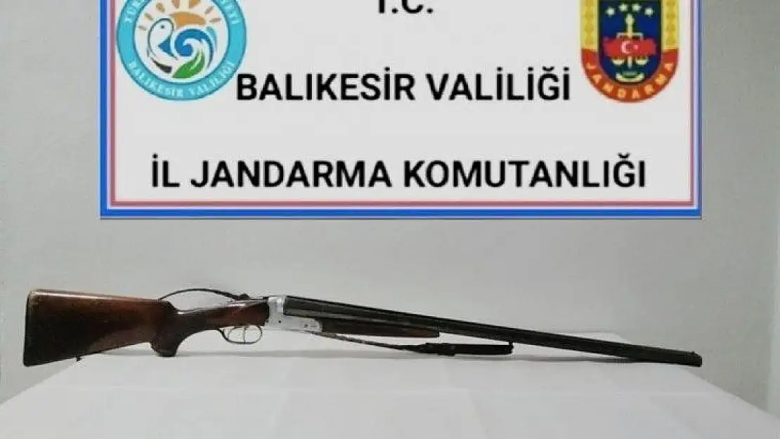 Balıkesir'de jandarma 14 aranan şahsı yakaladı