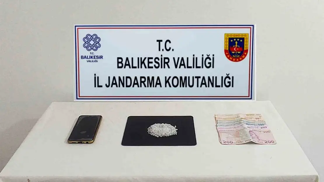 Balıkesir'de jandarma göz açtırmıyor