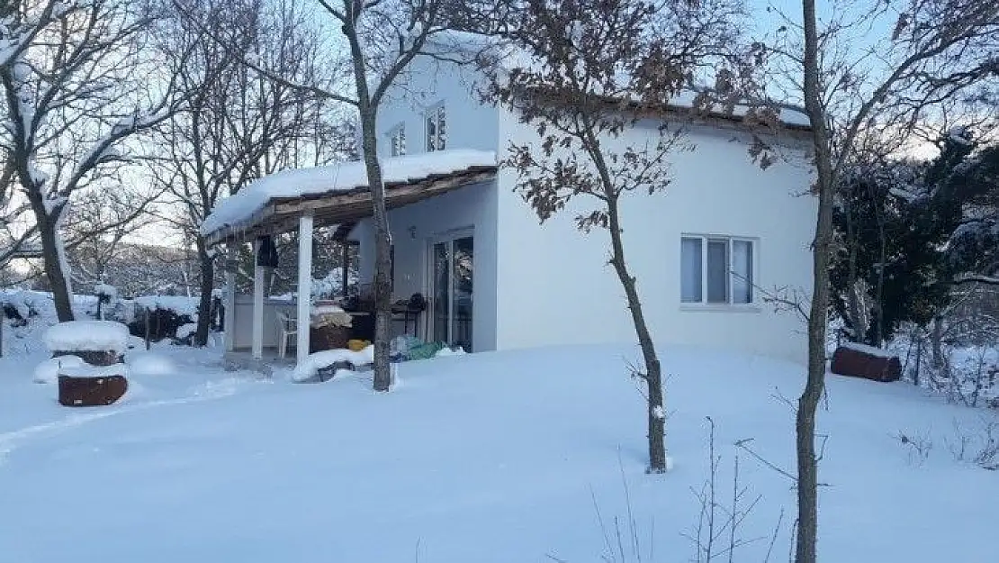Balıkesir'de kar yüksekliği 41 santim ile son 83 yılın rekorunu kırdı
