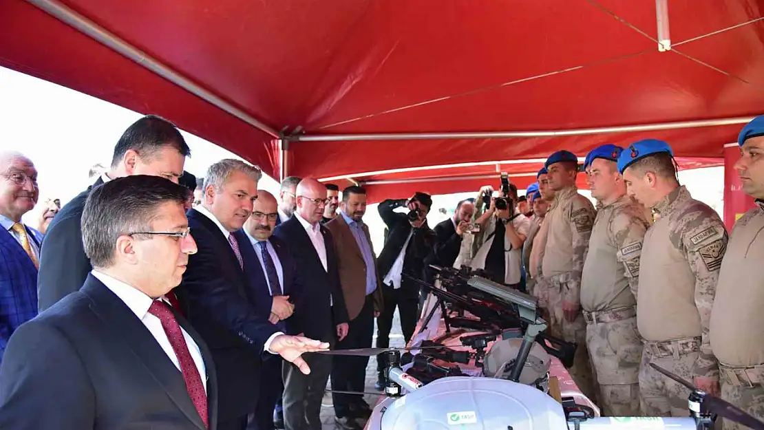 Balıkesir'de Öğrenci İş ve Kariyer fuarı başladı