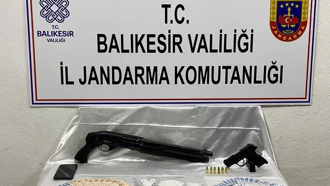 Balıkesir'de polis ve jandarmadan 54 şahsa operasyon