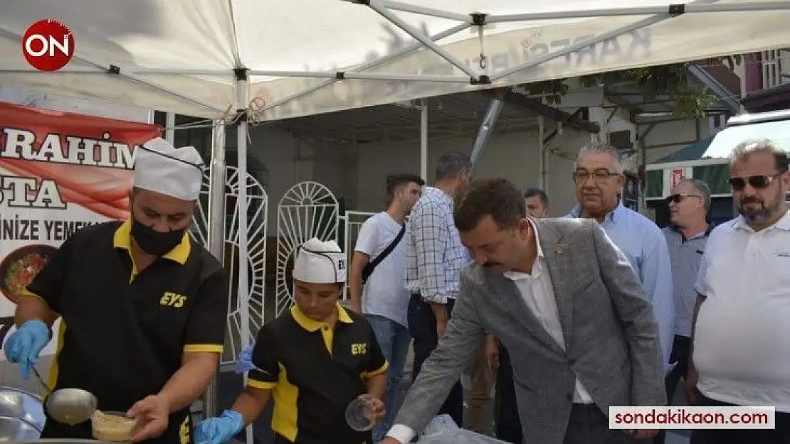Balıkesir'de ülkücülerden aşure hayrı