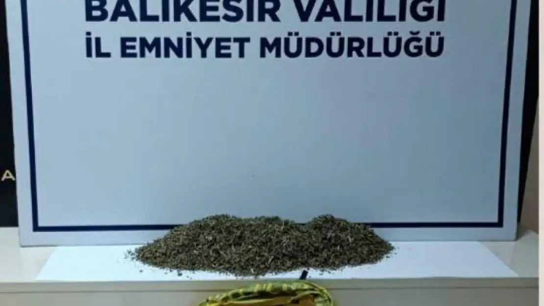 Balıkesir'de uyuşturucu taciri 2 kişi tutuklandı