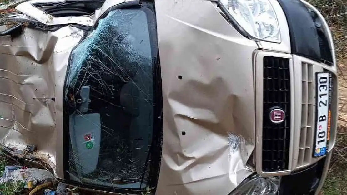 Balıkesir'de yağmurla gelen kaza 3 yaralı