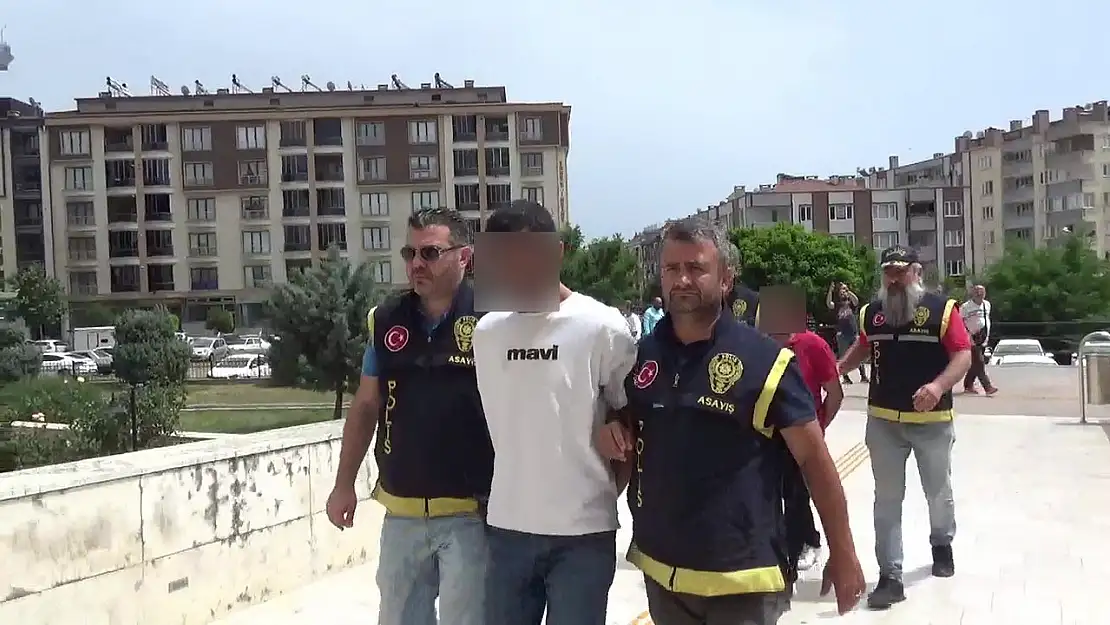 Balıkesir'deki cinayete 2 tutuklama