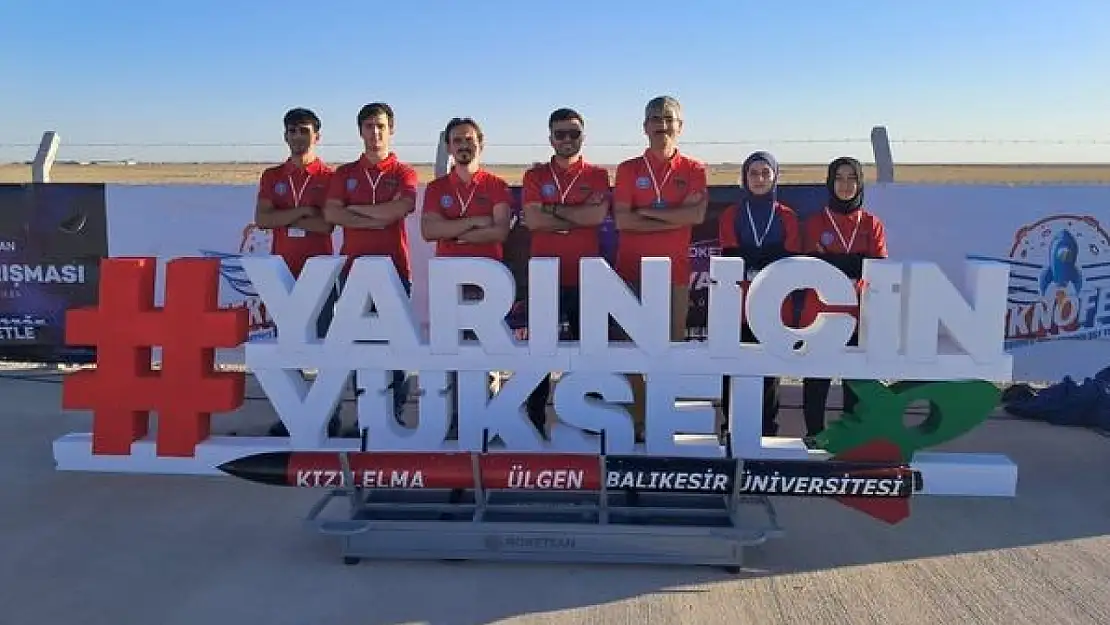 Balıkesirli öğrenciler, TEKNOFEST Roket yarışmasında