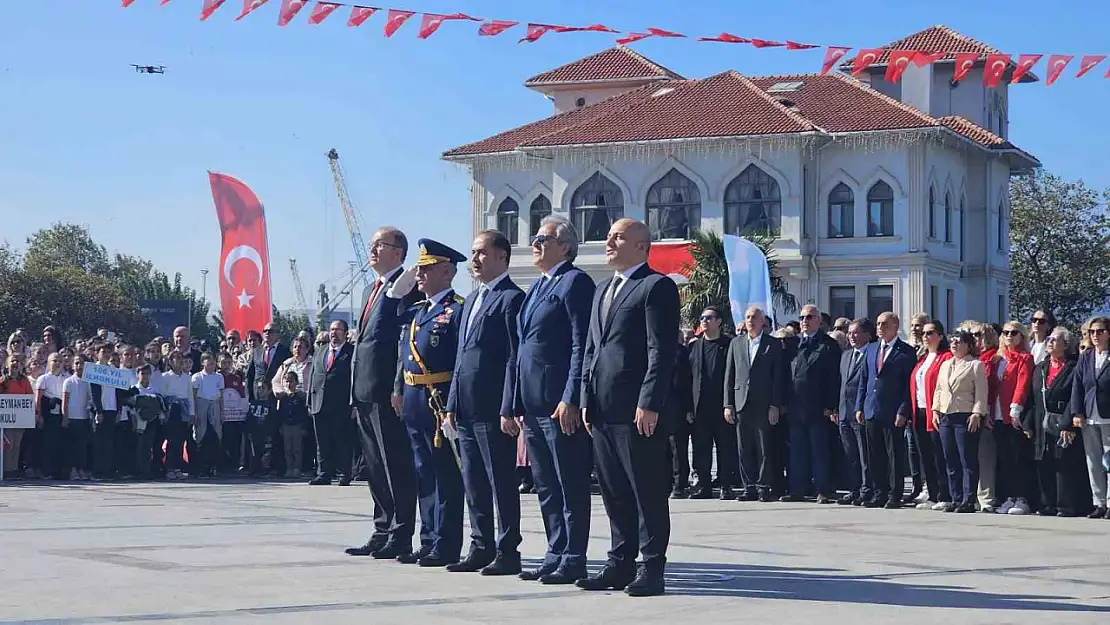 Bandırma'da 29 Ekim Cumhuriyet Bayramı coşkusu