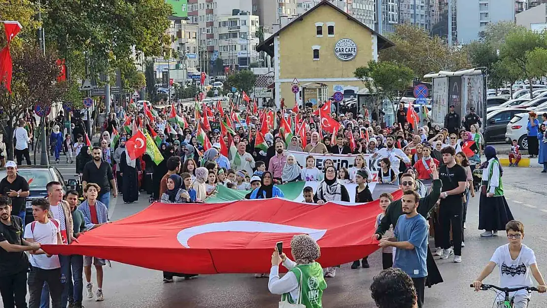 Bandırma'da Gazze'ye destek yürüyüşü