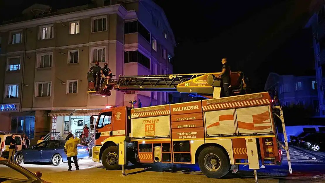 Bandırma'da korkutan sessizlik: Balkondan girildi, uykuda bulundu