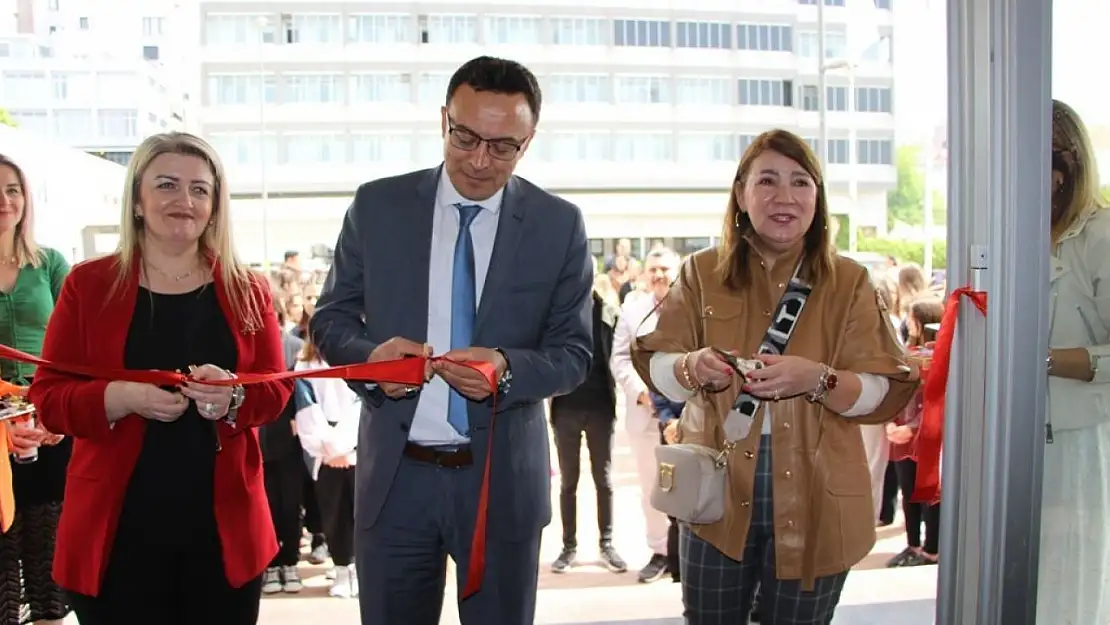 Bandırma'da mesleki ve teknik lise öğrencilerinin emekleri görücüye çıktı